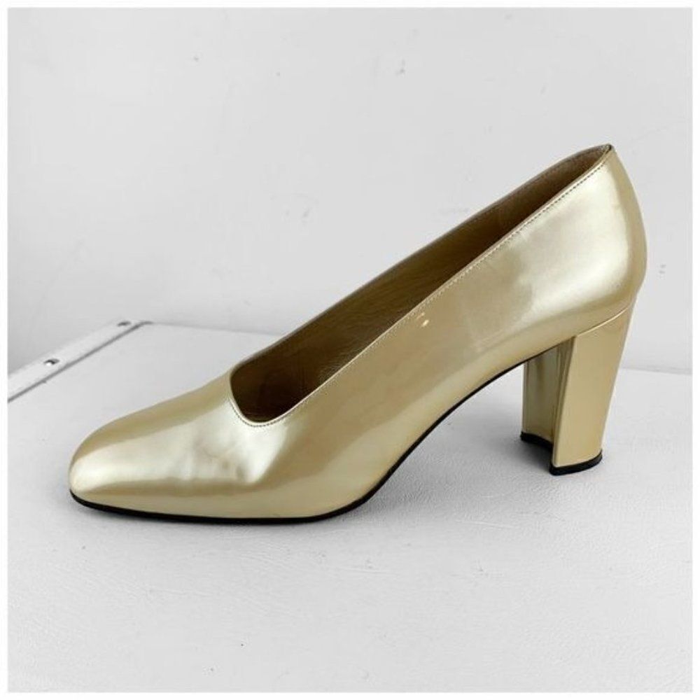 ‎Stuart Weitzman Gold Patent Evening Pumps 10.5